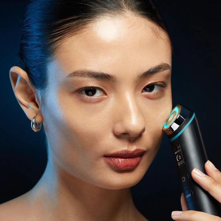 AGE R Booster Pro NEGRA MEDICUBE