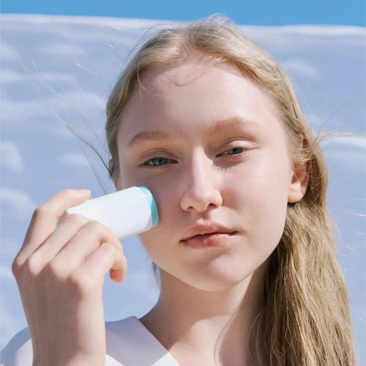 Hyalu-Cica Silky-Fit Sun Stick