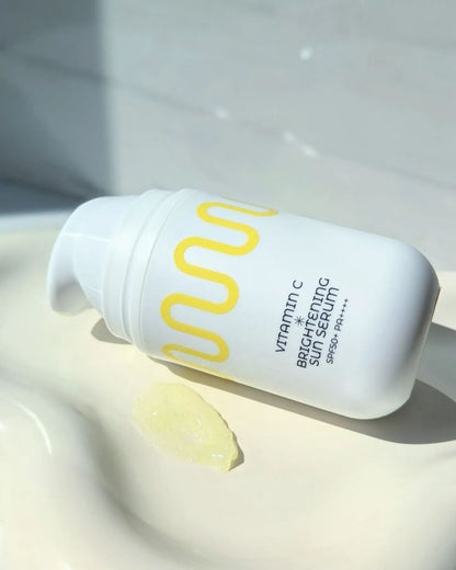 COMMONLABS Vitamina C Brightening Sun Serum 51ml
